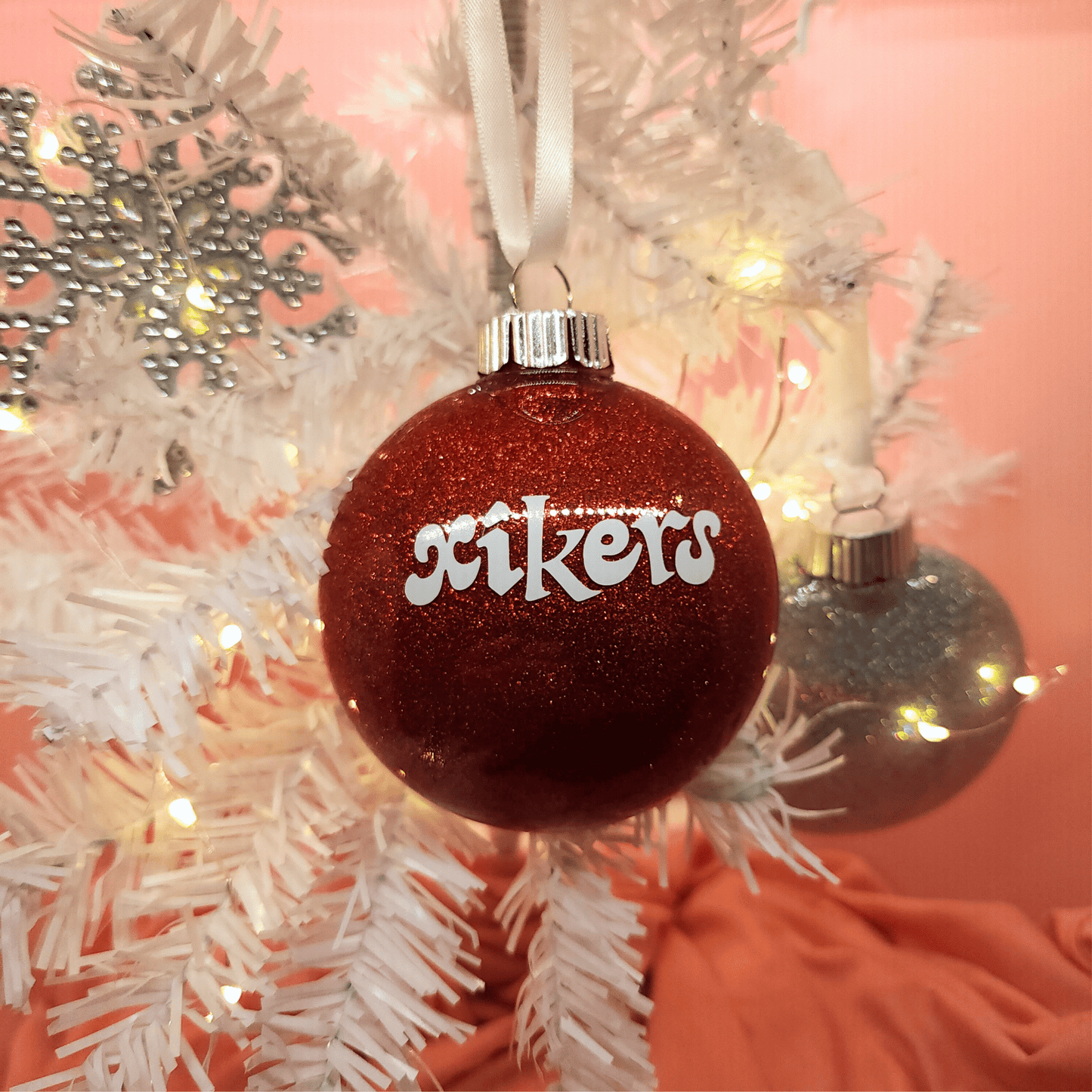 Xikers | Ornaments