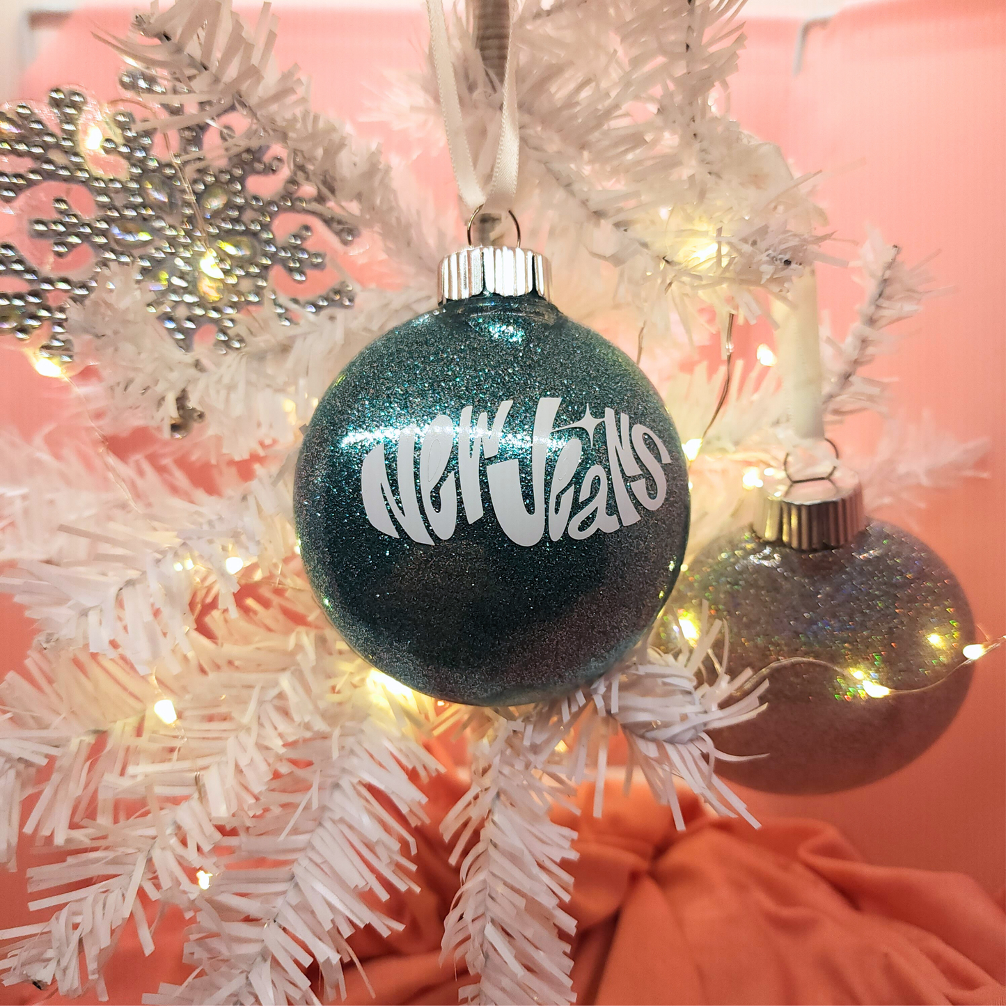 New Jeans | Ornaments